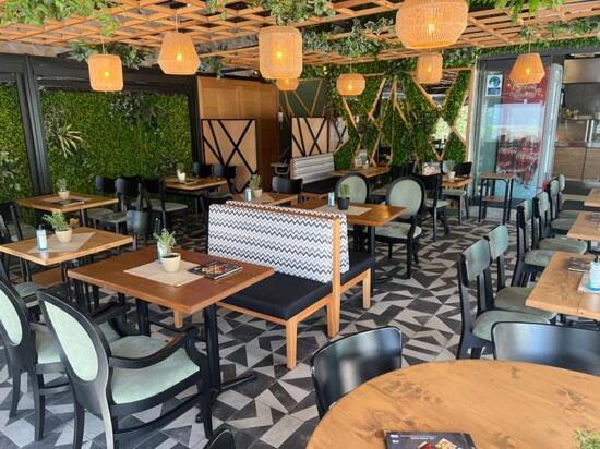 P & K Design Ltd Flats By Rentals Pro Services - เนอามูดาเนีย ภายนอก รูปภาพ